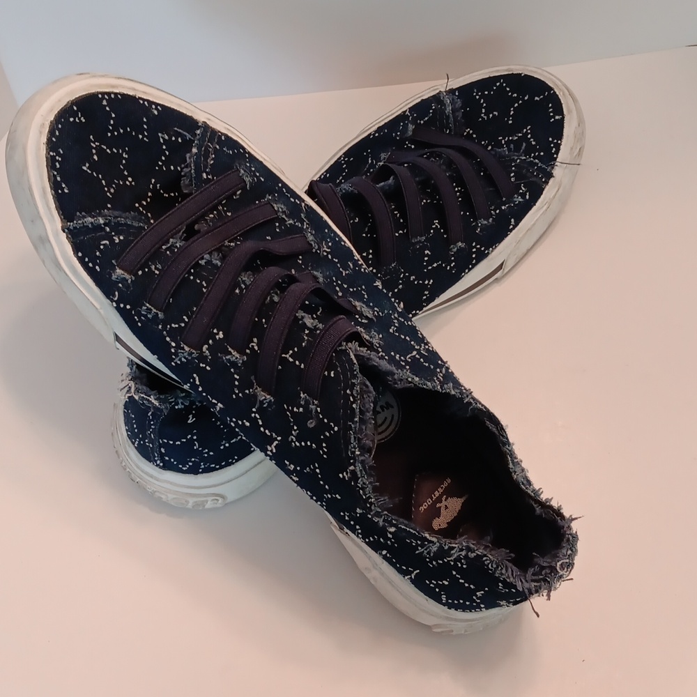 Rocket Dog Women's Slip-On Sneakers- Gently Worn